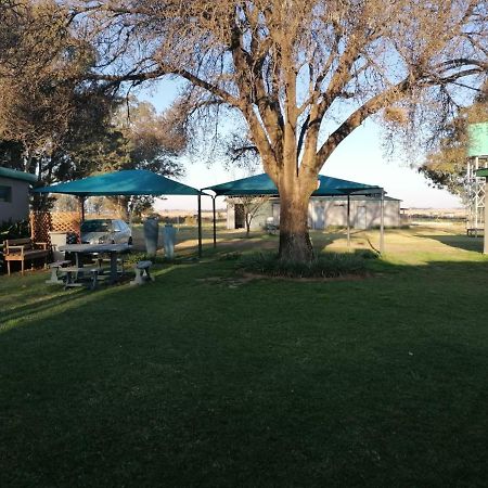 Biekiesvlei Hotel Lichtenburg Eksteriør billede