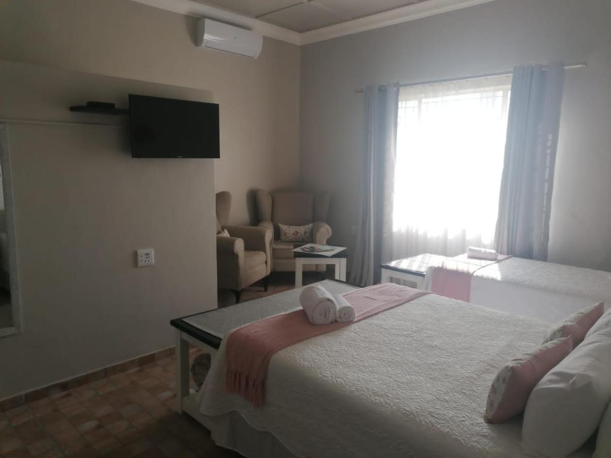 Biekiesvlei Hotel Lichtenburg Eksteriør billede