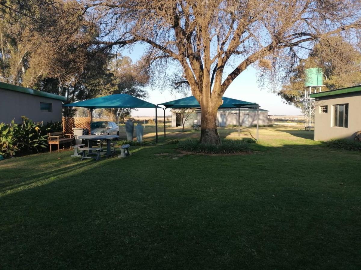 Biekiesvlei Hotel Lichtenburg Eksteriør billede